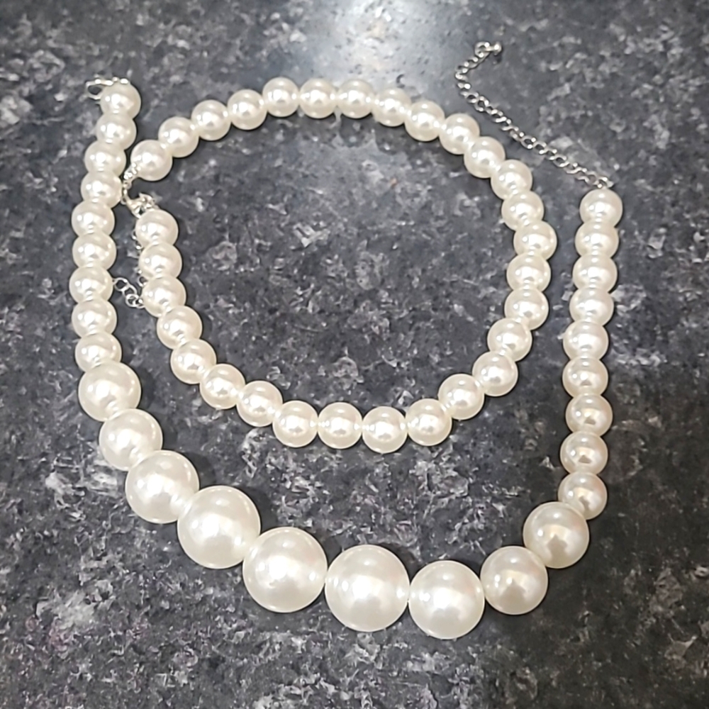 Pearl necklace